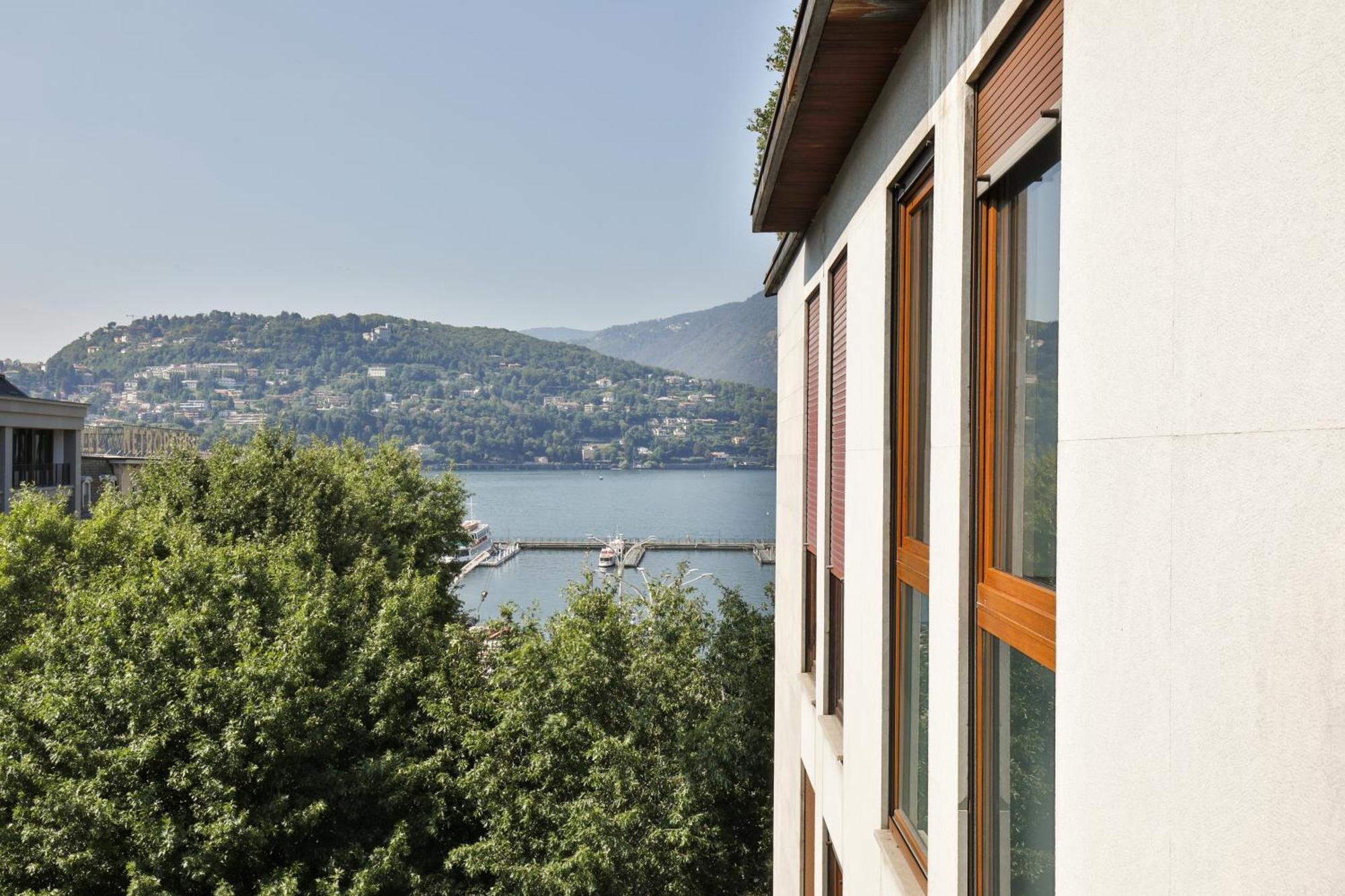 Como Lake Suites Exterior photo